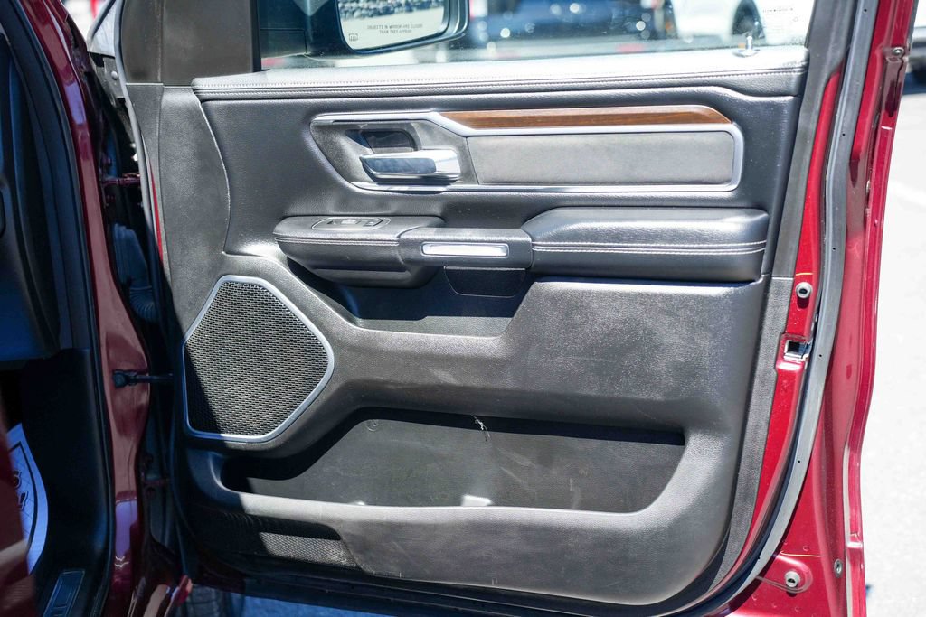 Used 2021 RAM 1500 Laramie AWD/4WD image 17