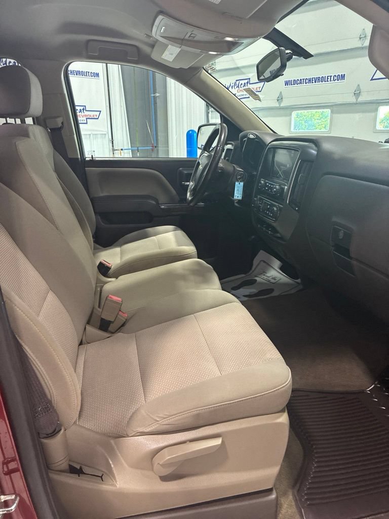 Used 2018 Chevrolet Silverado 1500 LT w/ All Star Edition AWD/4WD image 36