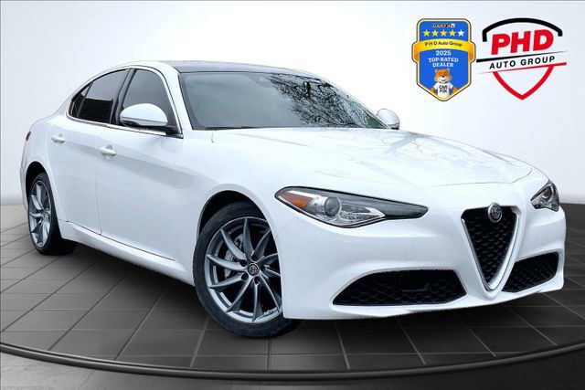 Used 2021 Alfa Romeo Giulia Sprint w/ Sun & Sound Package AWD/4WD image 1