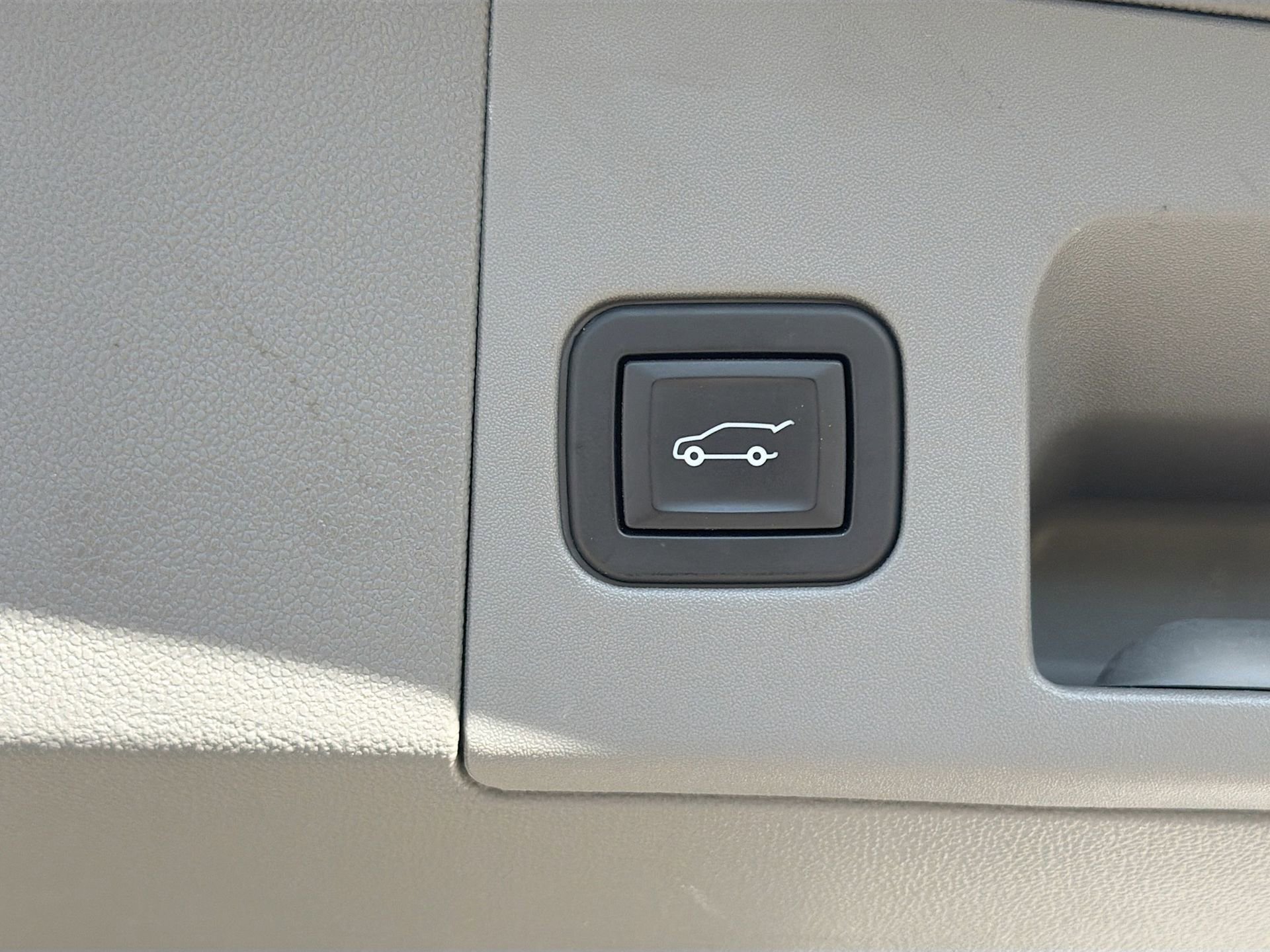 Used 2021 Cadillac XT5 Premium Luxury image 14