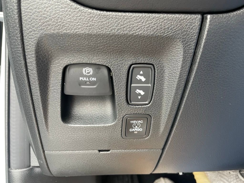 Used 2025 RAM 1500 Limited image 53