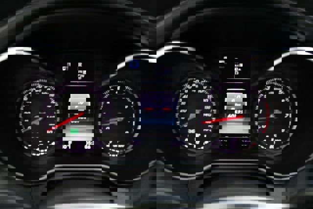 Used 2015 Mercedes-Benz C 400 4MATIC image 28