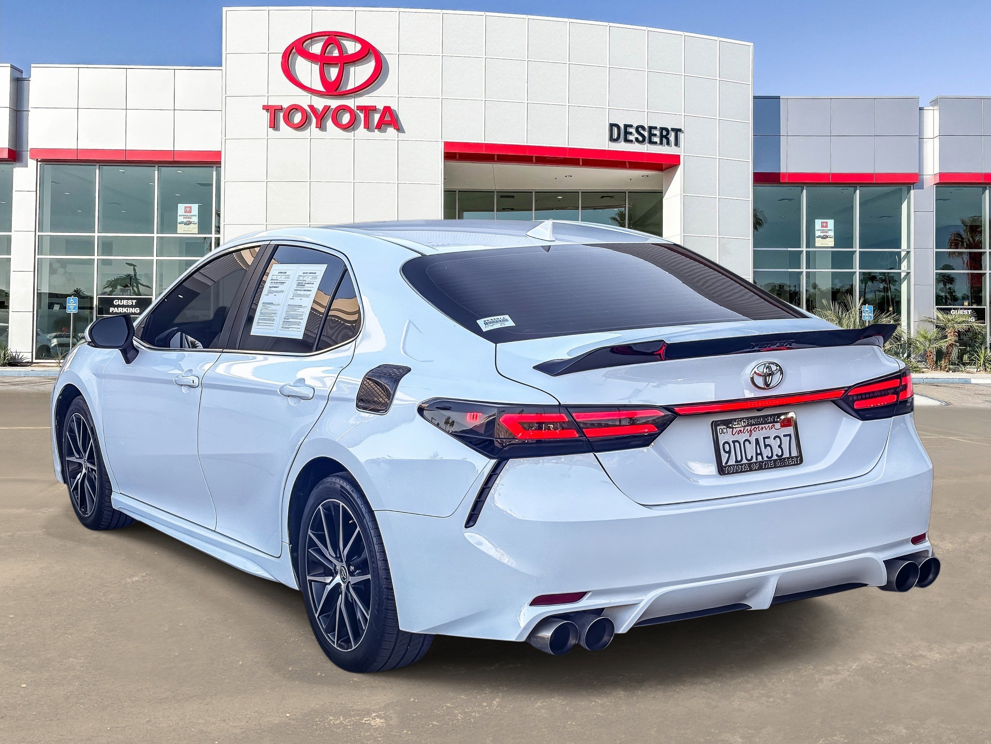 Used 2023 Toyota Camry SE image 5