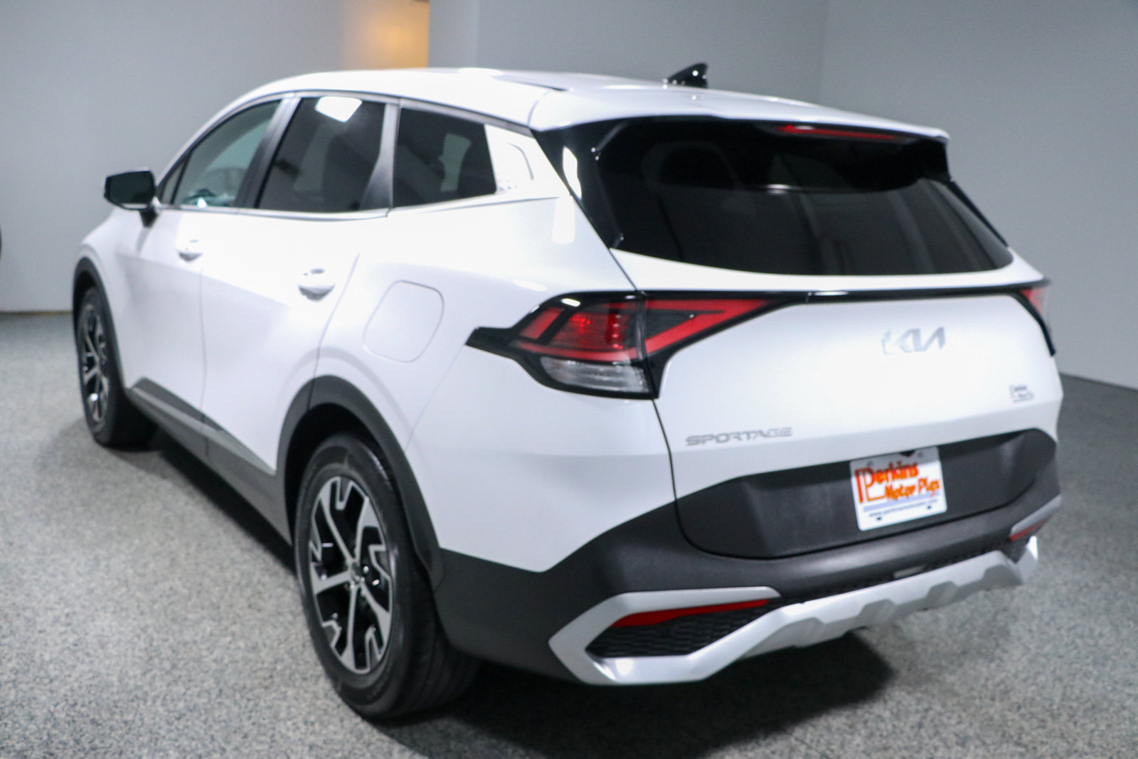 Used 2023 Kia Sportage EX FWD image 9