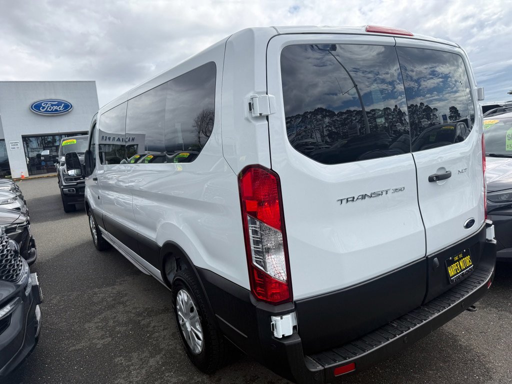 Used 2023 Ford Transit 350 XLT RWD image 7