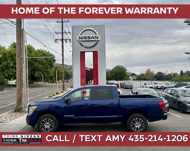 Used 2022 Nissan Titan SV