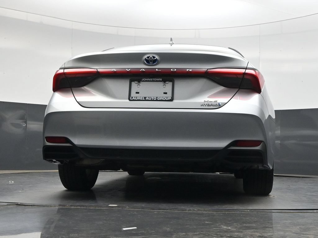 Used 2022 Toyota Avalon XLE w/ Moonroof Package FWD image 37