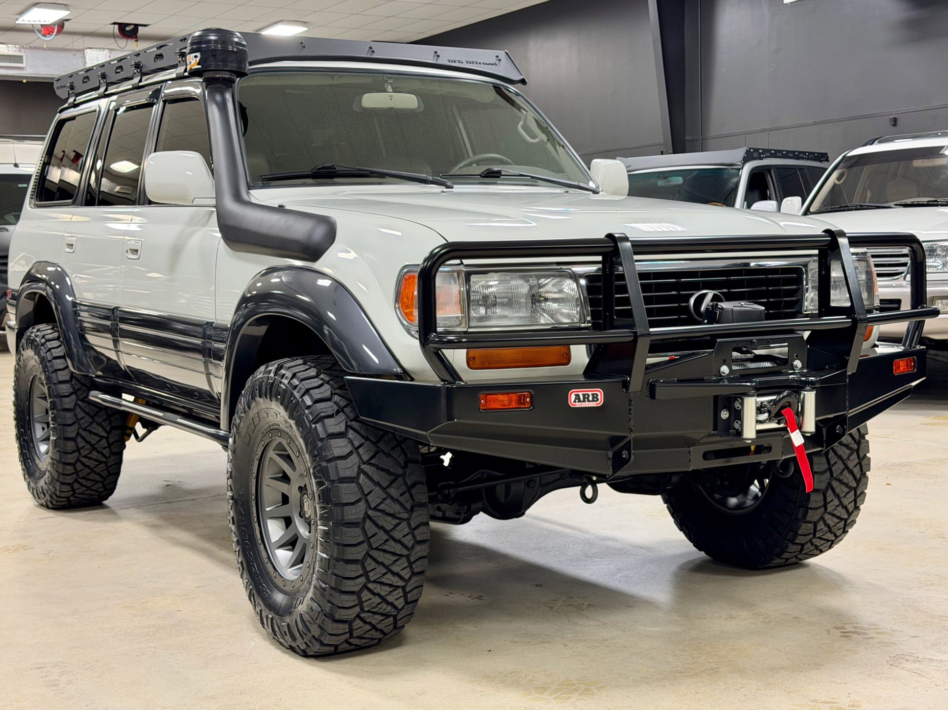 Used 1996 Lexus LX 450 4WD image 2