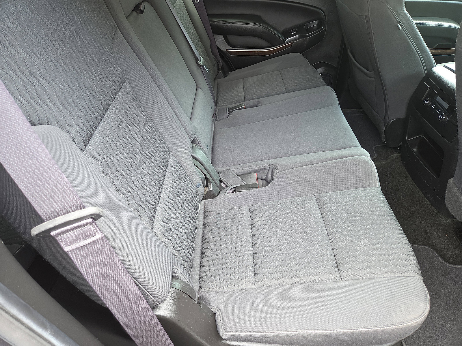 Used 2017 Chevrolet Tahoe LS w/ Enhanced Driver Alert Package image 21