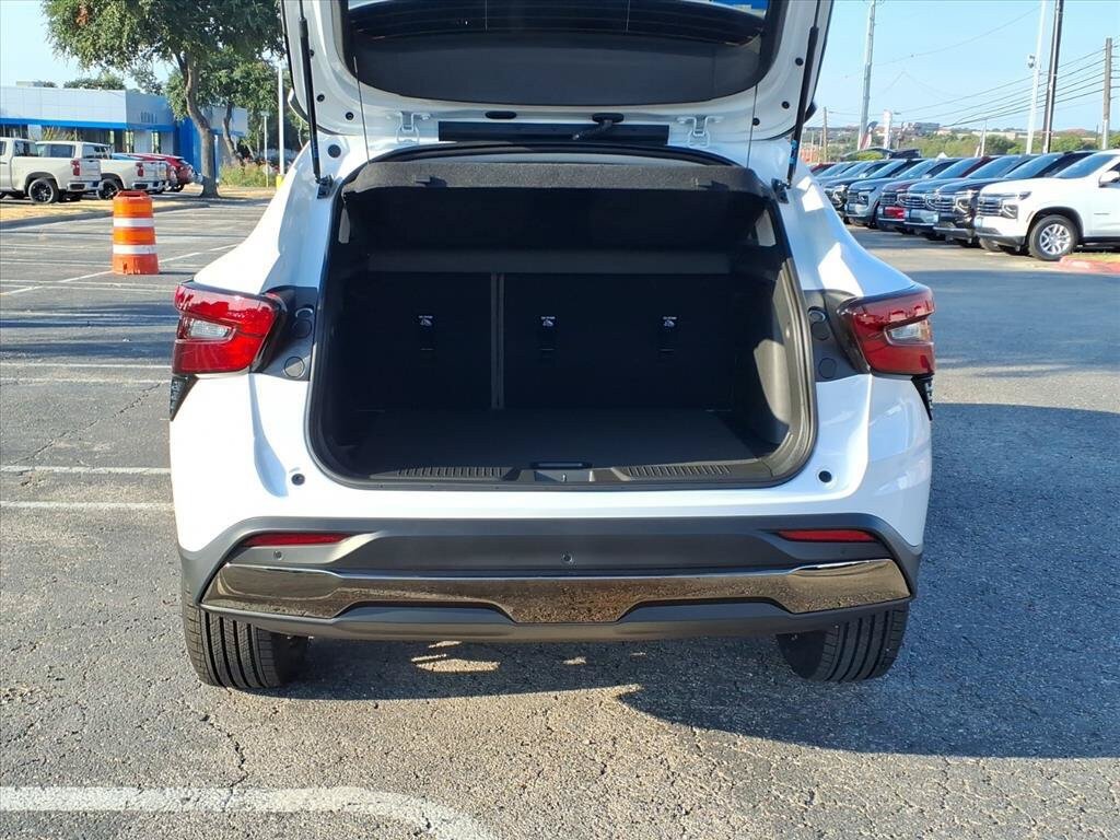 New 2026 Chevrolet Trax ACTIV w/ Driver Confidence Package FWD image 12