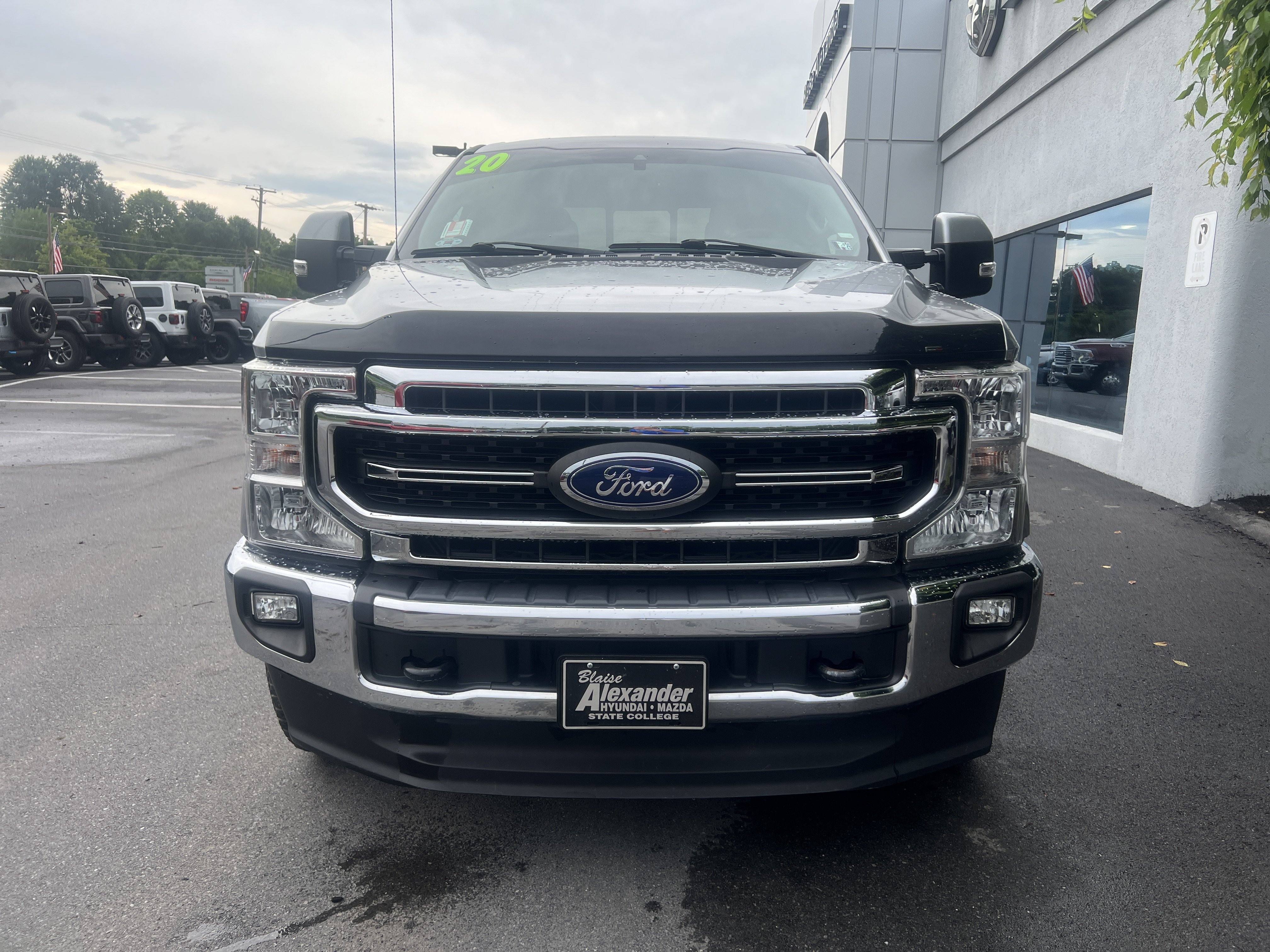 Used 2020 Ford F250 Lariat w/ Lariat Value Package AWD/4WD image 9