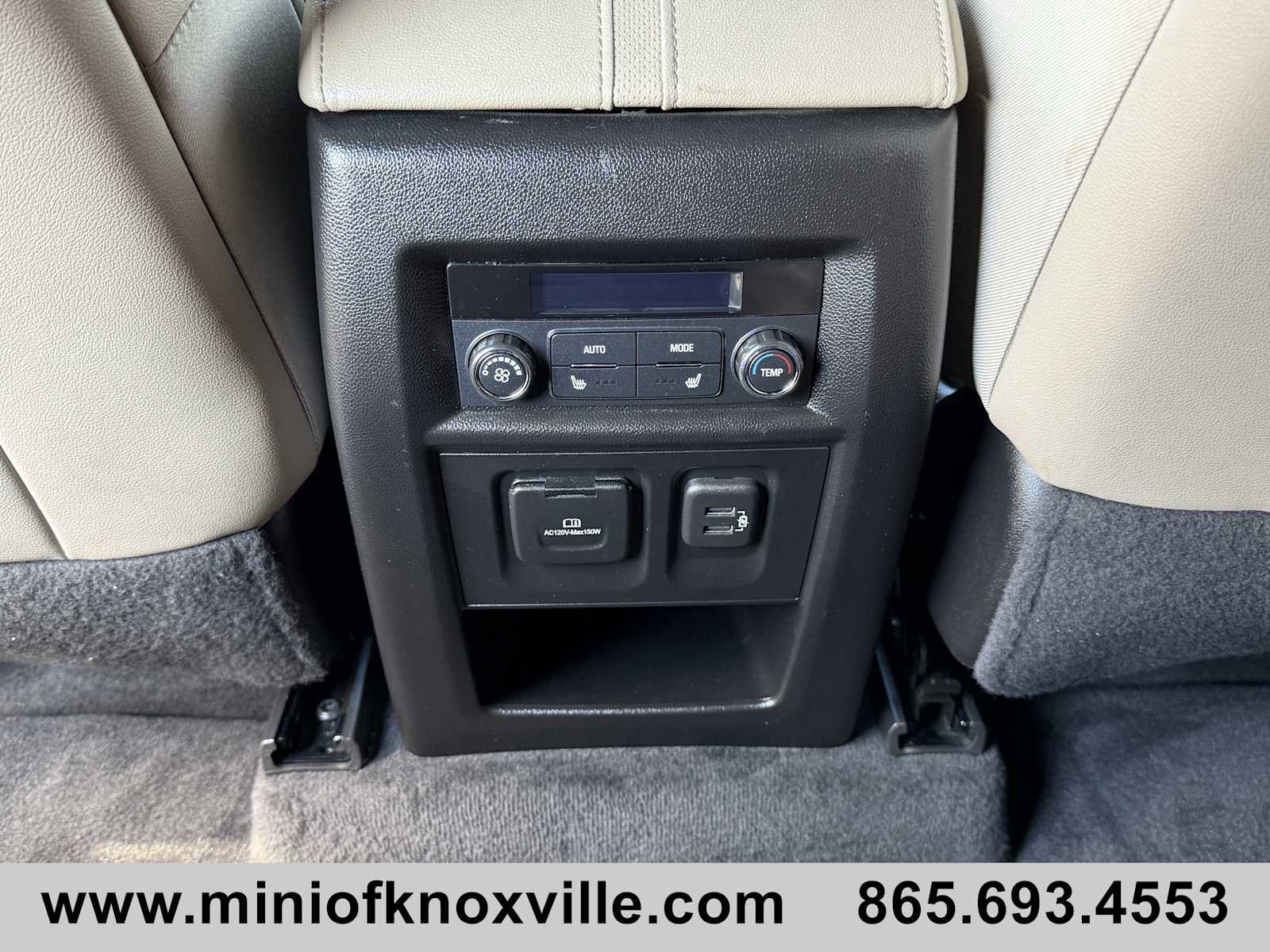 Used 2022 Chevrolet Traverse Premier image 33