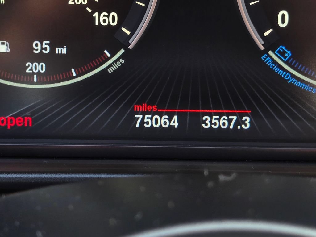 Used 2015 BMW 550i xDrive Sedan AWD/4WD image 26
