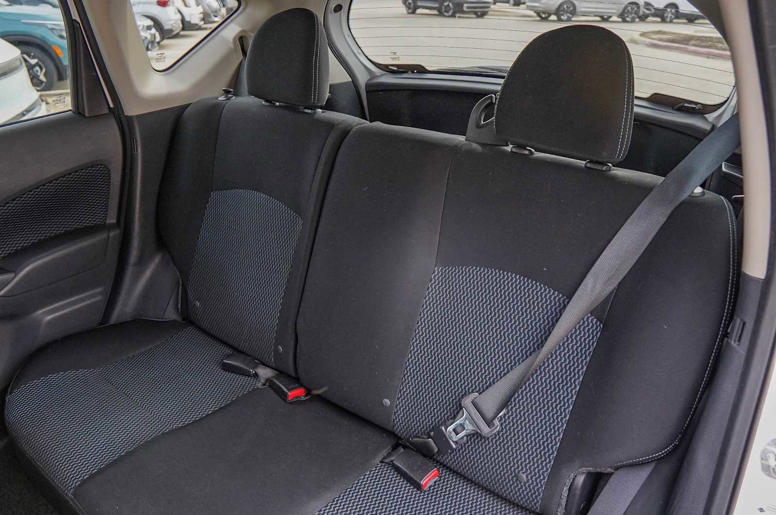 Used 2018 Nissan Versa Note SV image 29