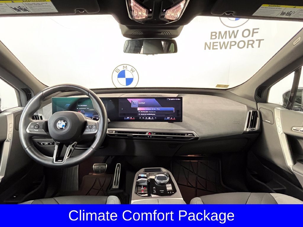 Certified 2026 BMW iX xDrive60 w/ M Sport Package AWD/4WD image 8