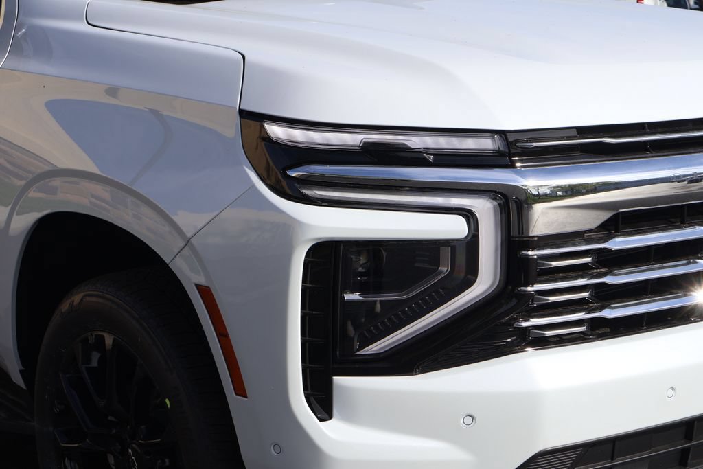 New 2026 Chevrolet Suburban Premier AWD/4WD image 3