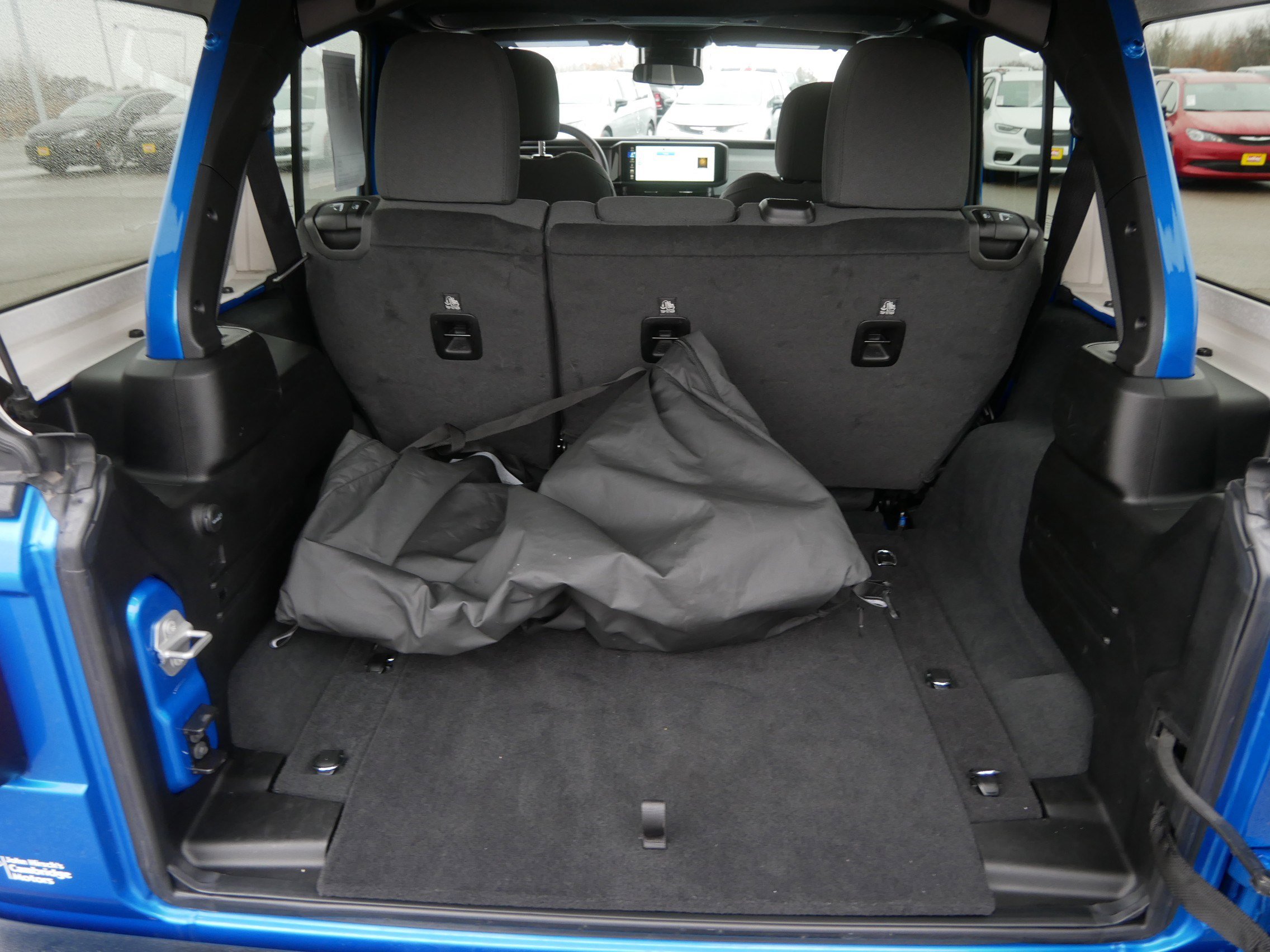 Used 2024 Jeep Wrangler Sport S image 18