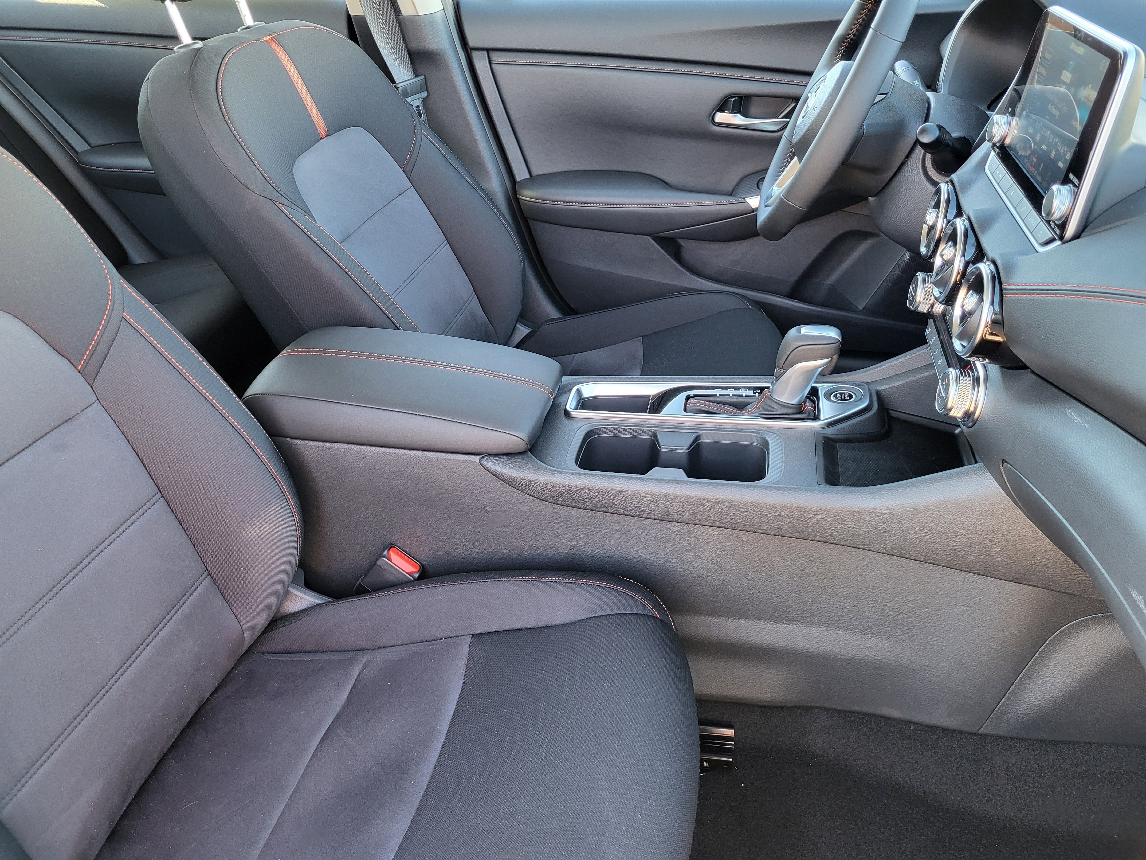 New 2025 Nissan Sentra SR image 7