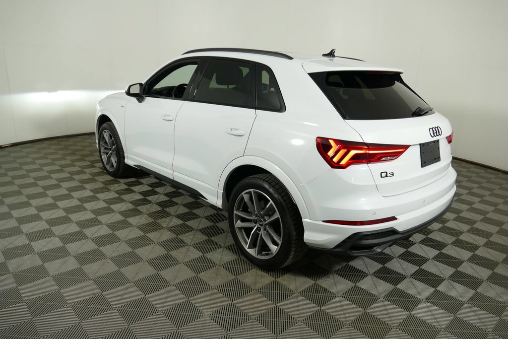 Used 2023 Audi Q3 2.0T Premium Plus w/ Premium Plus Package AWD/4WD image 5