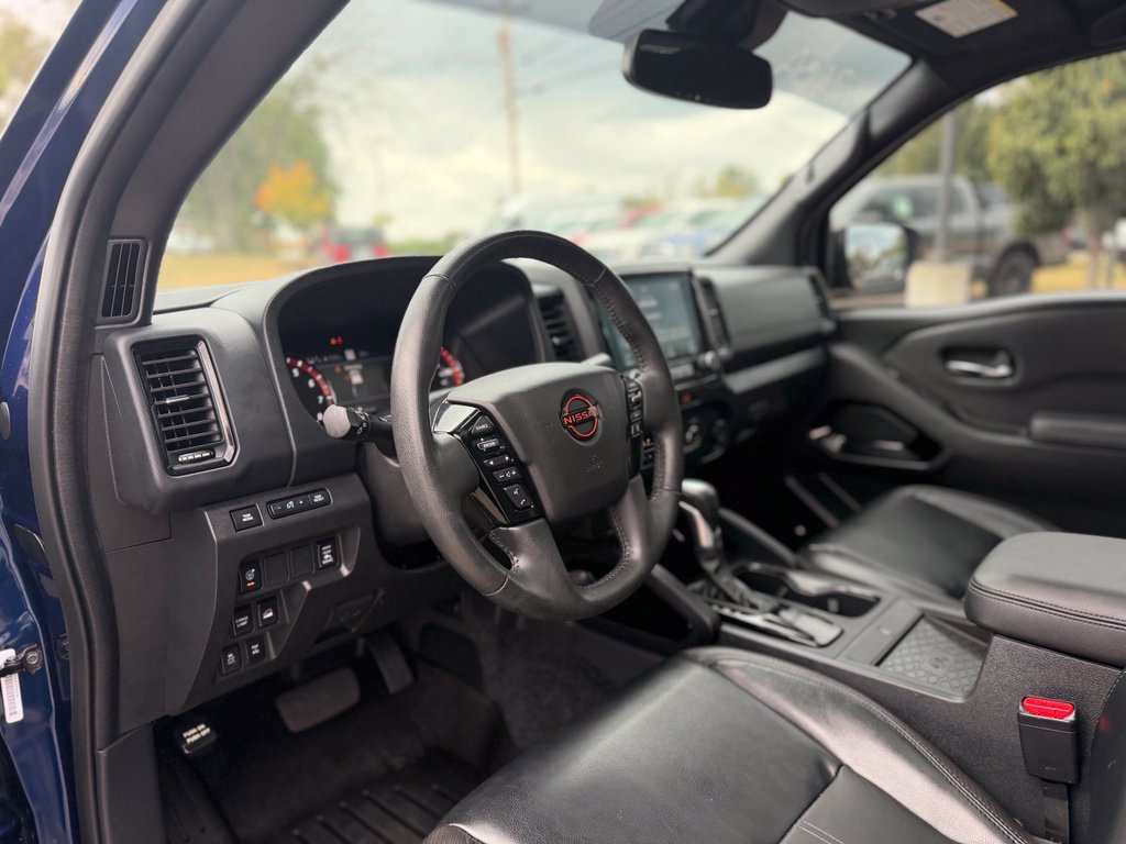 Used 2022 Nissan Frontier PRO-4X w/ Pro-4X Premium Package AWD/4WD image 11