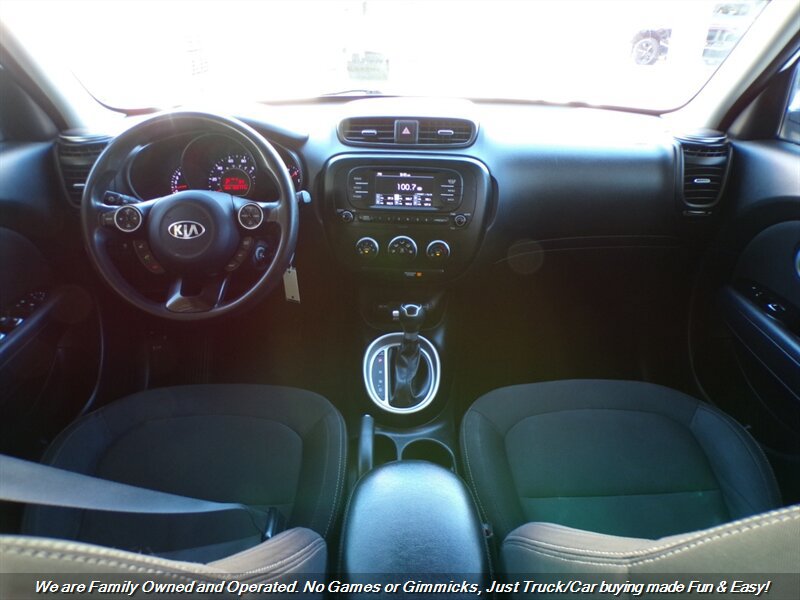Used 2018 Kia Soul FWD image 30