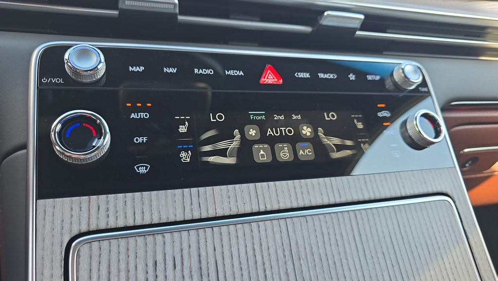New 2026 Genesis GV80 3.5T Prestige AWD/4WD image 24