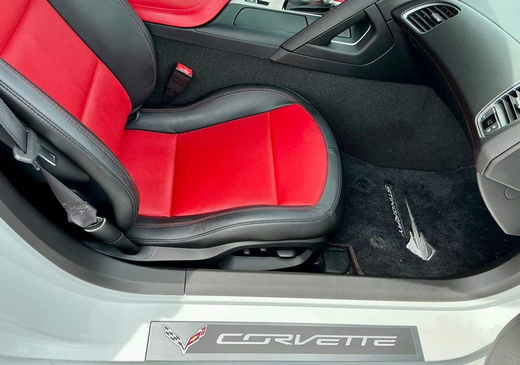 Used 2016 Chevrolet Corvette Stingray Coupe w/ 2LT Preferred Equipment Group image 27