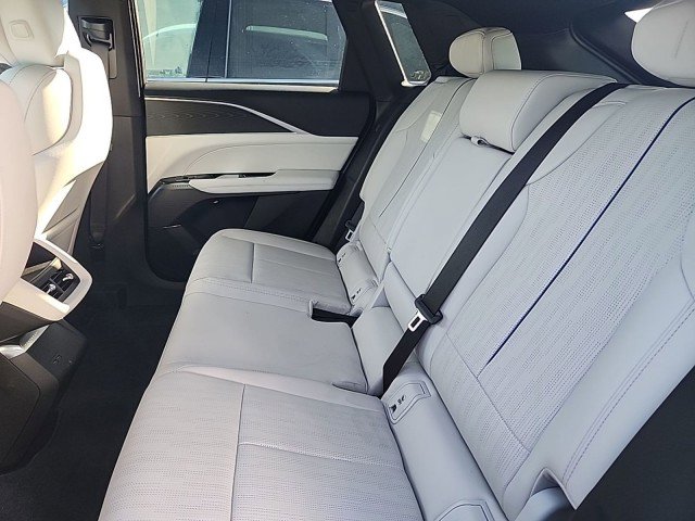 Used 2025 Cadillac Lyriq Sport image 7