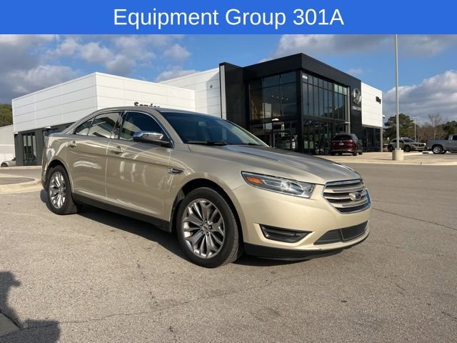 Used 2018 Ford Taurus Limited image 3