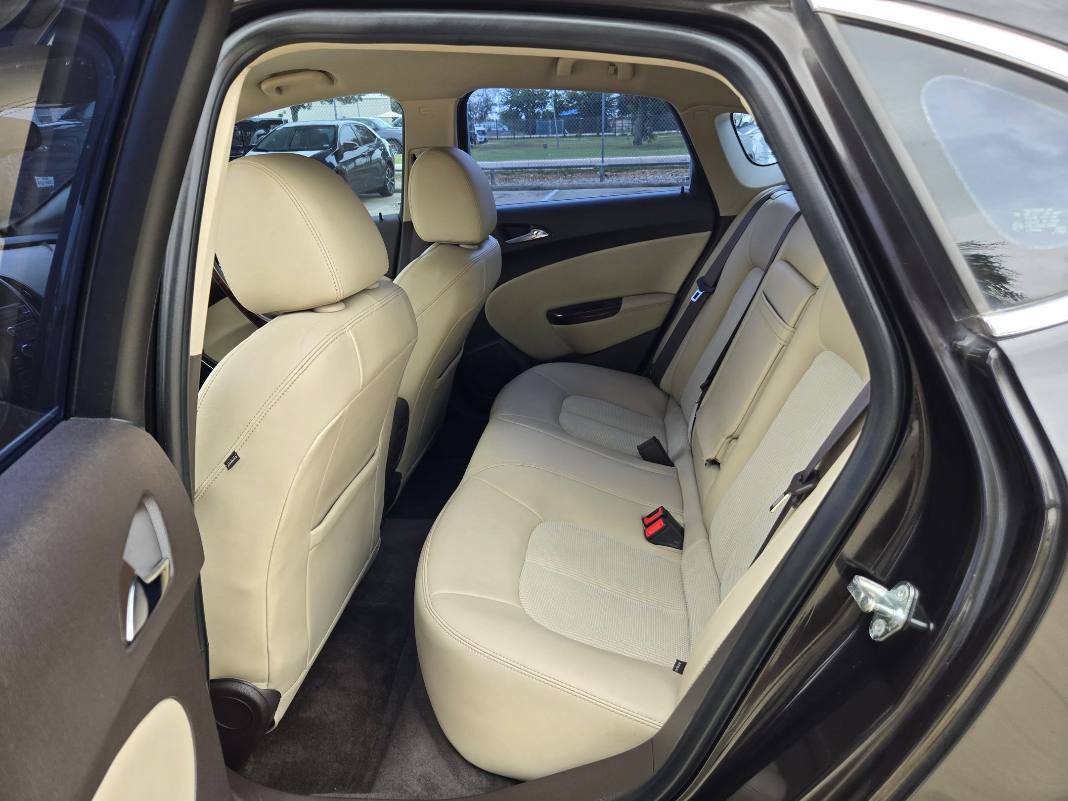 Certified 2016 Buick Verano w/ Comfort Package FWD image 21