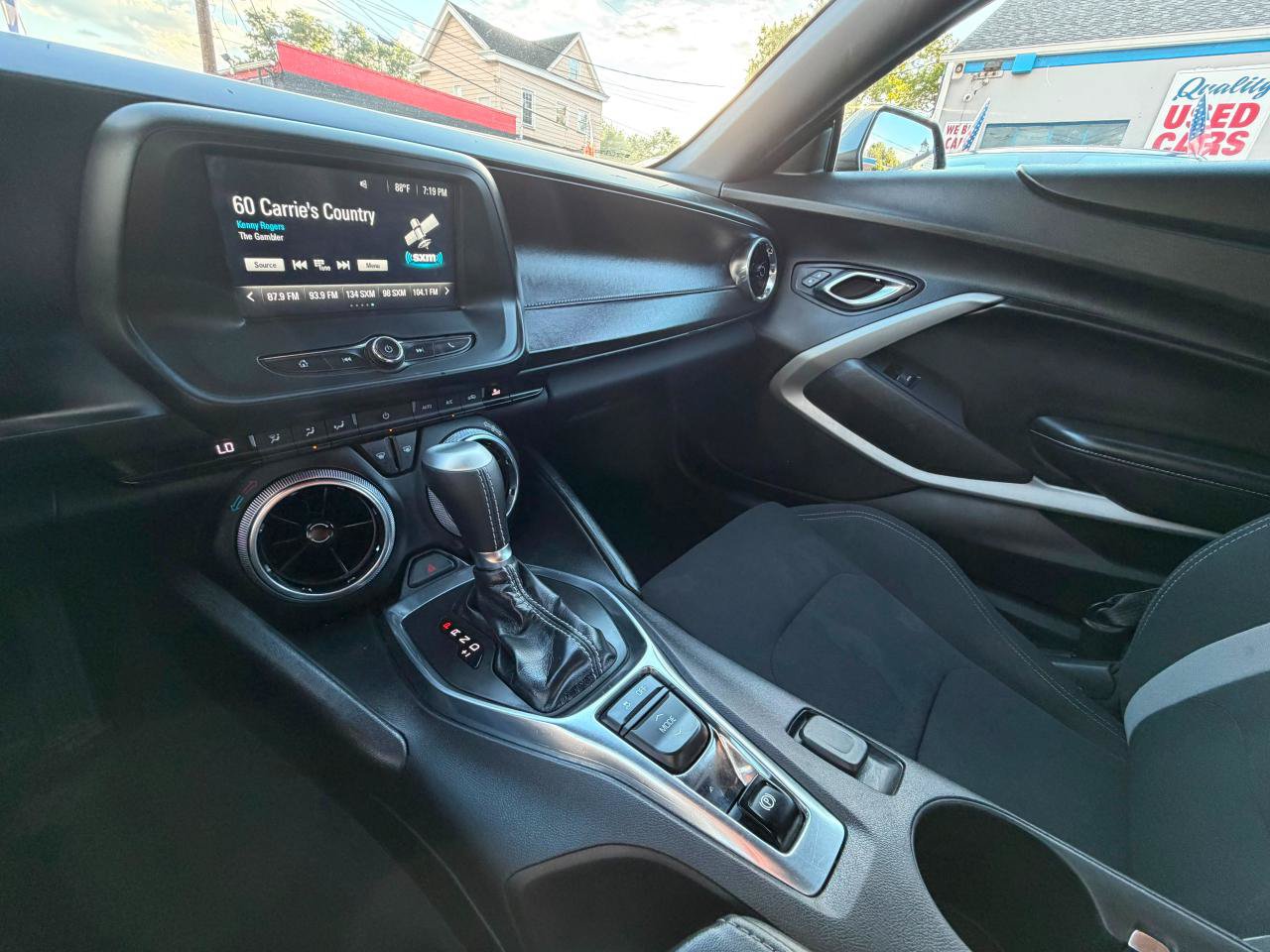 Used 2018 Chevrolet Camaro LT RWD image 17