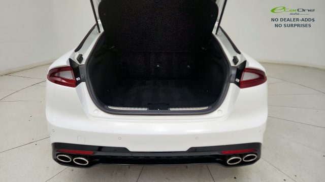 Used 2020 Kia Stinger GT1 RWD image 28