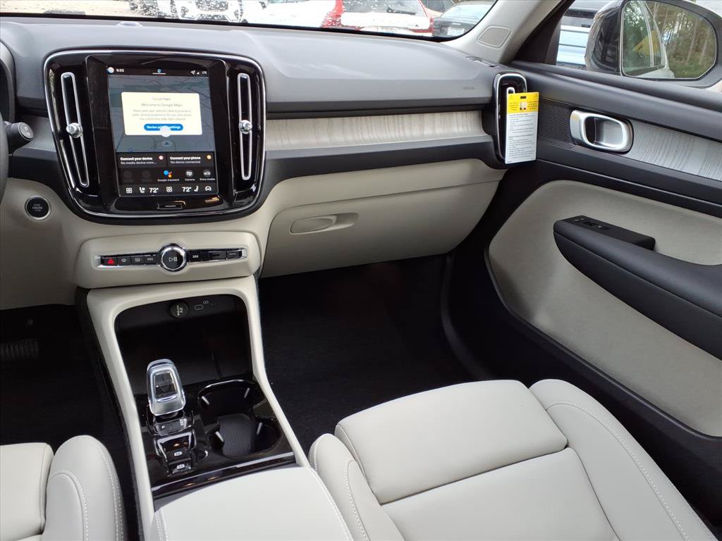 New 2026 Volvo XC40 B5 Plus w/ Protection Package Premier AWD/4WD image 10