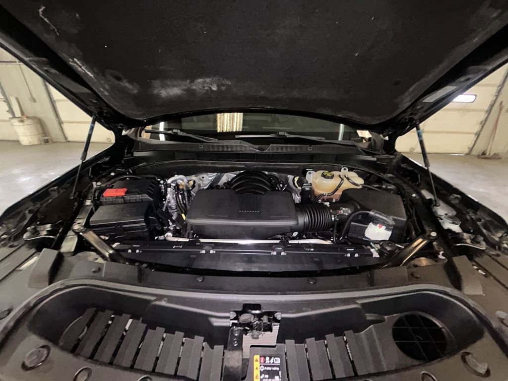 Used 2022 Chevrolet Tahoe RST w/ Sport Performance Package image 33