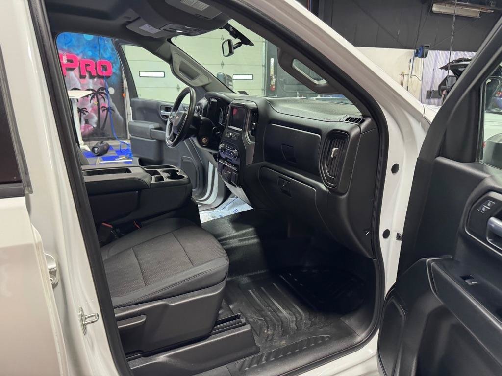 Used 2020 Chevrolet Silverado 1500 W/T w/ WT Value Package AWD/4WD image 17