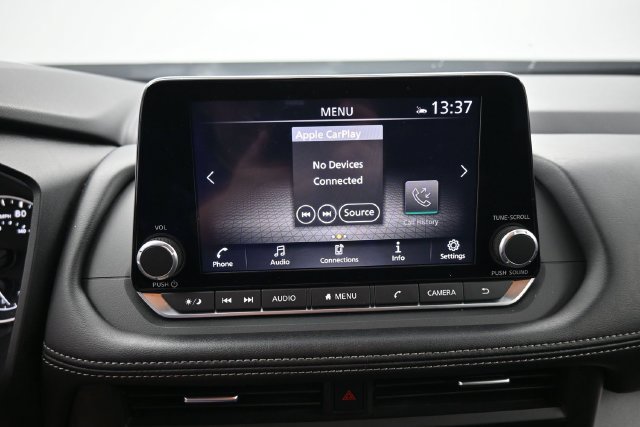 Used 2024 Nissan Rogue SV FWD image 20