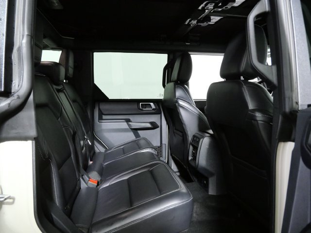 Certified 2025 Ford Bronco Outer Banks AWD/4WD image 12