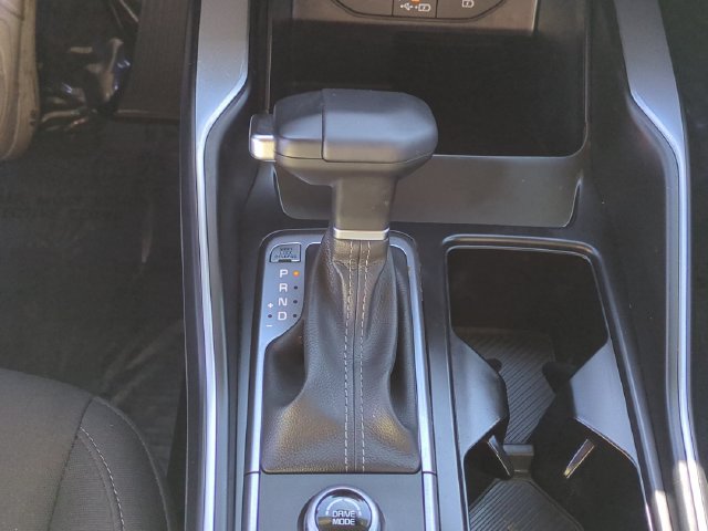 Certified 2026 Kia Sorento LX FWD image 23
