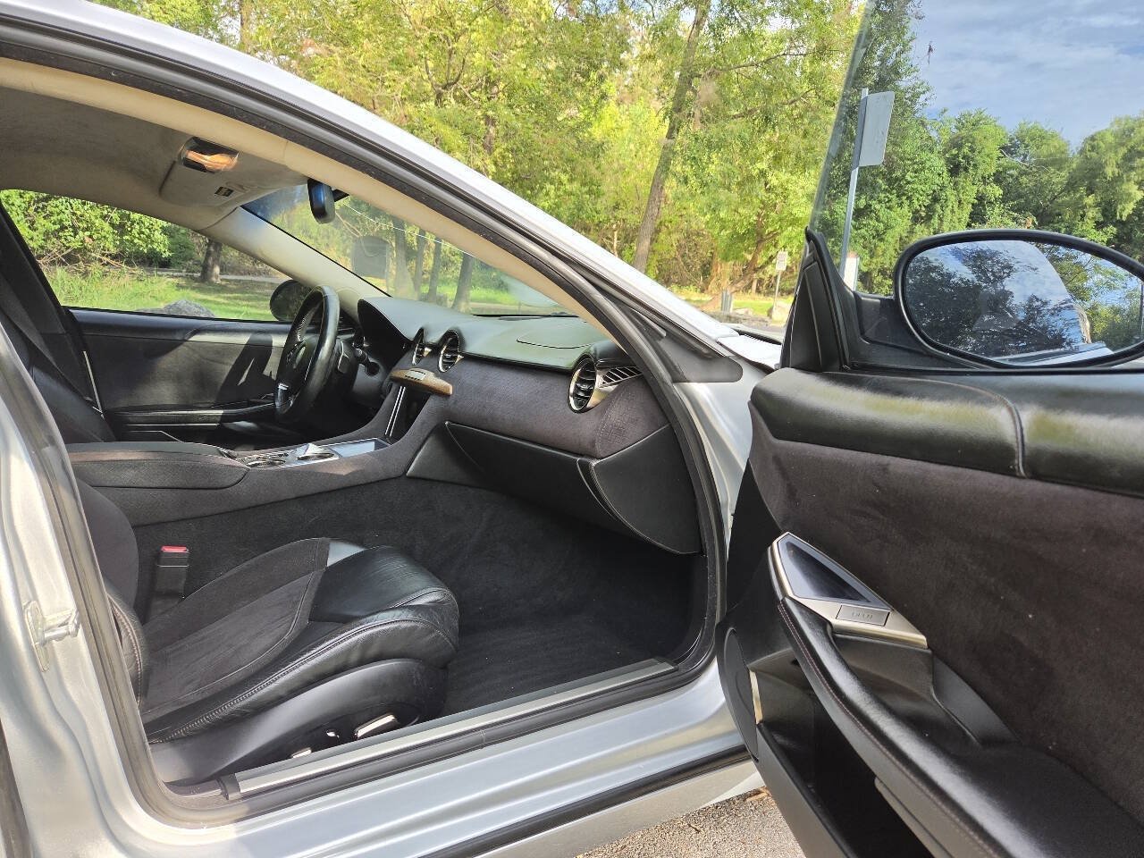 Used 2012 Fisker Karma EcoSport RWD image 24