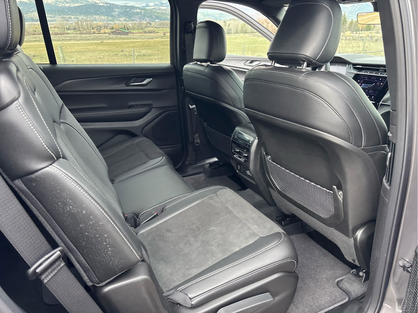 New 2025 Jeep Grand Cherokee L Altitude image 46