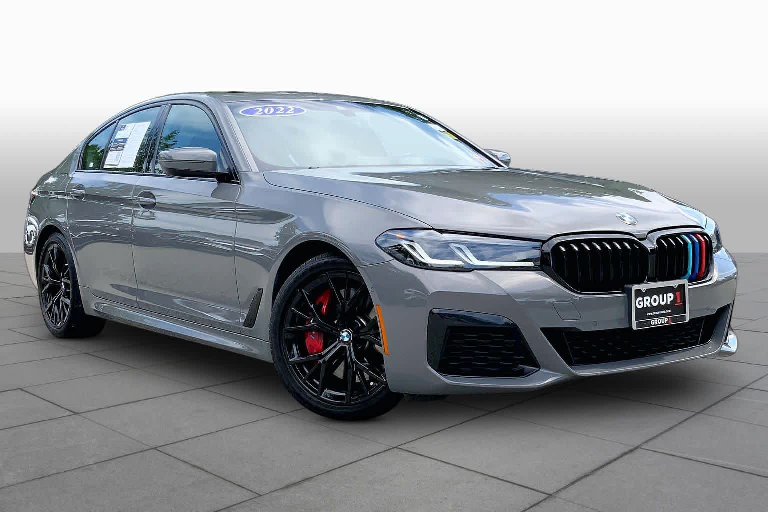 Used 2022 BMW 540i xDrive w/ M Sport Package AWD/4WD image 3