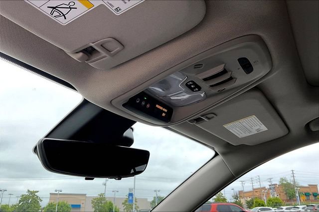 Used 2022 Buick Encore GX Essence w/ Advanced Technology Package FWD image 24