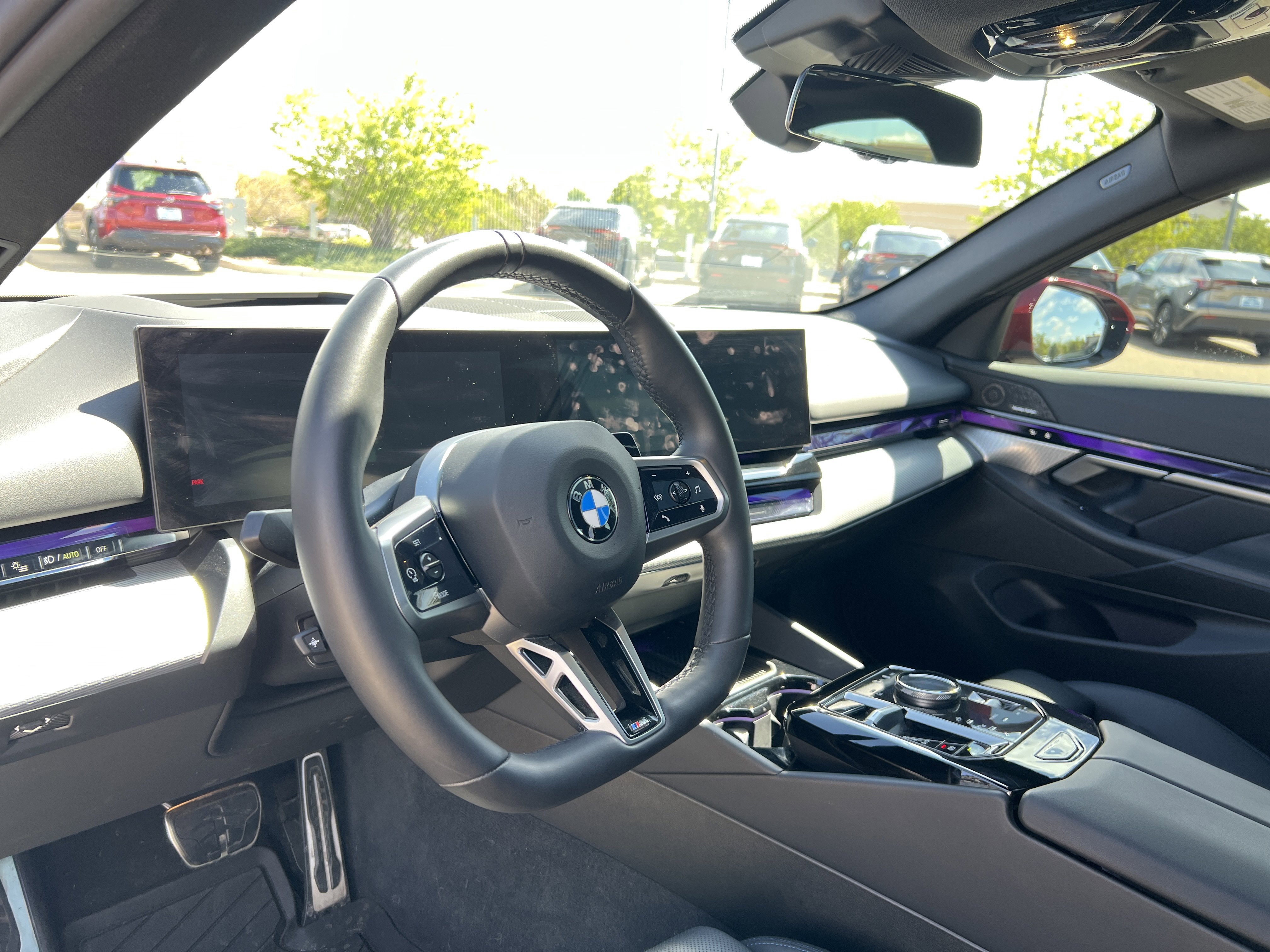 Used 2024 BMW 540i xDrive w/ Premium Package AWD/4WD image 28