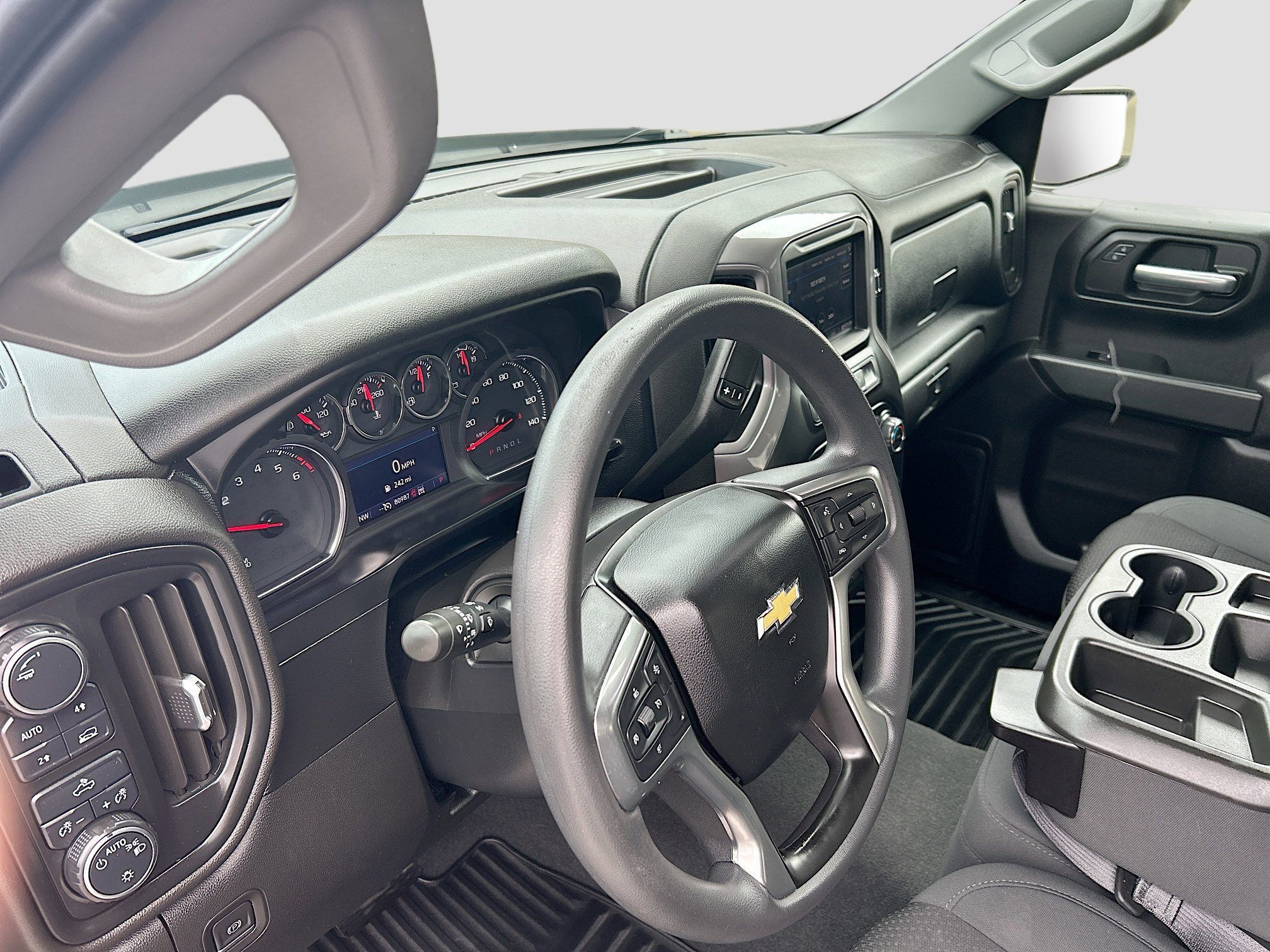 Used 2021 Chevrolet Silverado 1500 Custom w/ Safety Confidence Package image 9