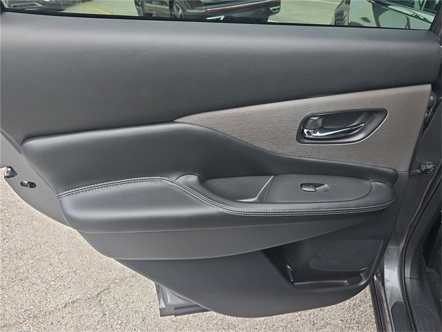 Used 2022 Nissan Murano SV image 9