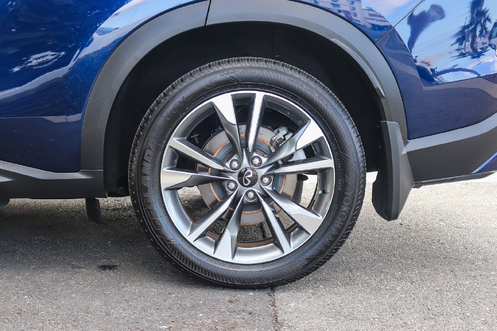 Certified 2023 INFINITI QX60 Luxe w/ Cargo Package FWD image 11