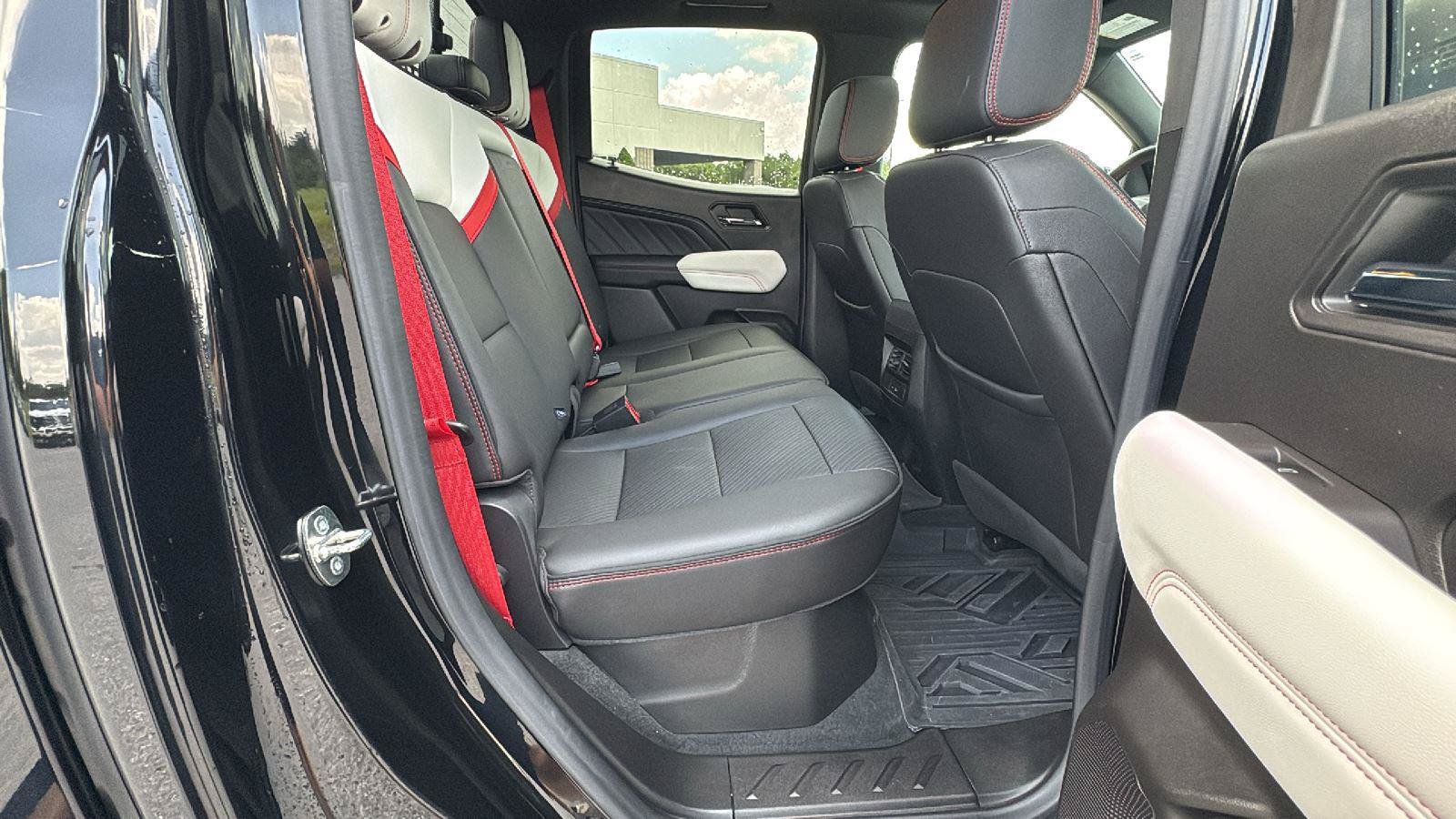 Used 2023 GMC Canyon AT4X AWD/4WD image 15