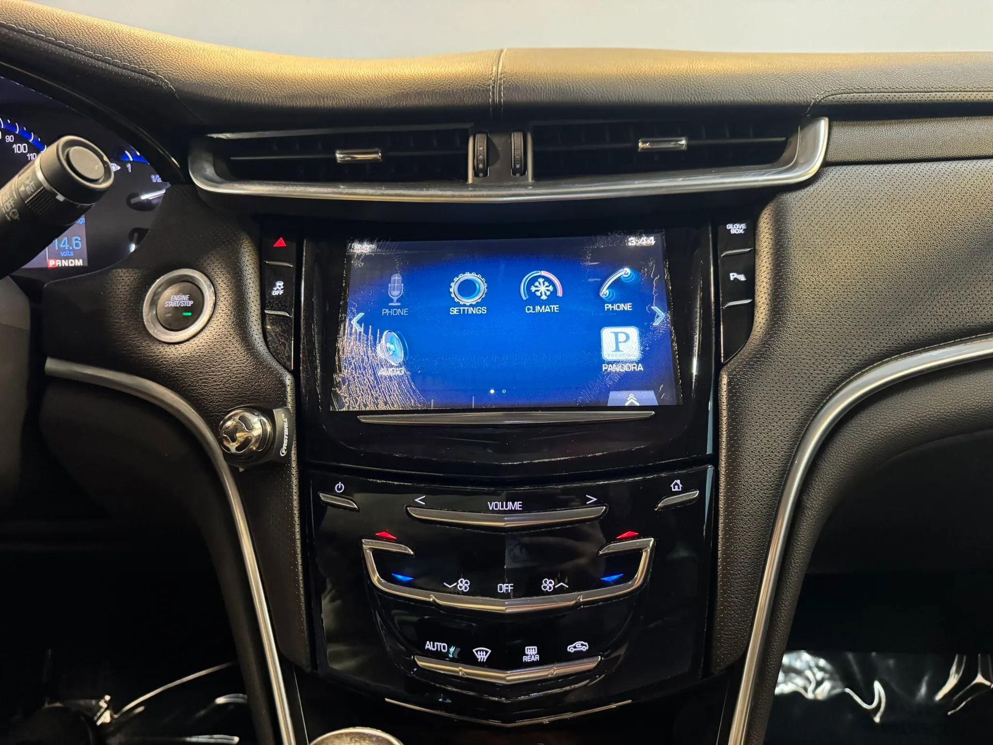 Used 2014 Cadillac XTS FWD image 15