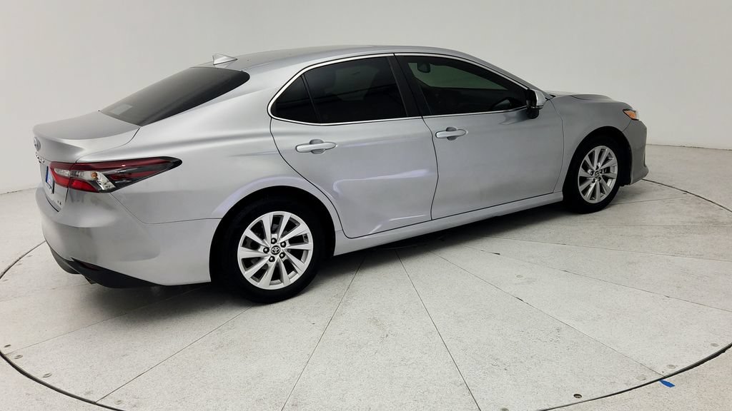 Used 2024 Toyota Camry LE w/ Convenience Package FWD image 8