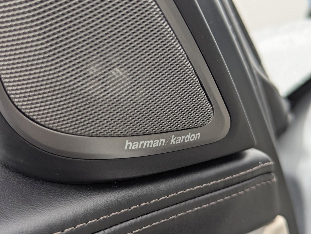 Used 2019 BMW 740i w/ Executive Package image 12